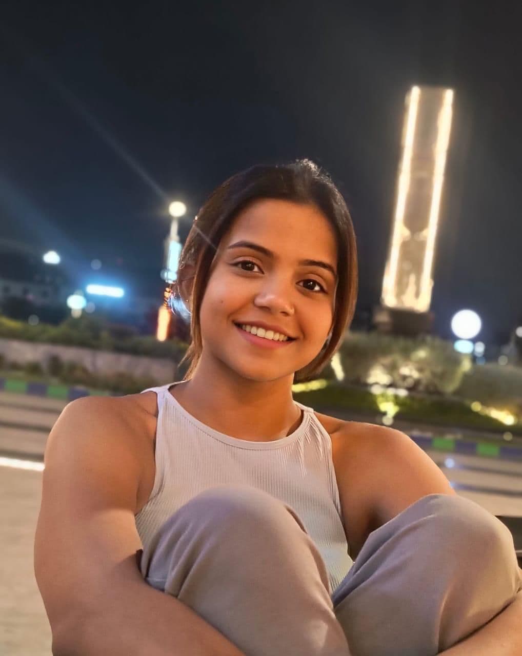 Nisha photo 7