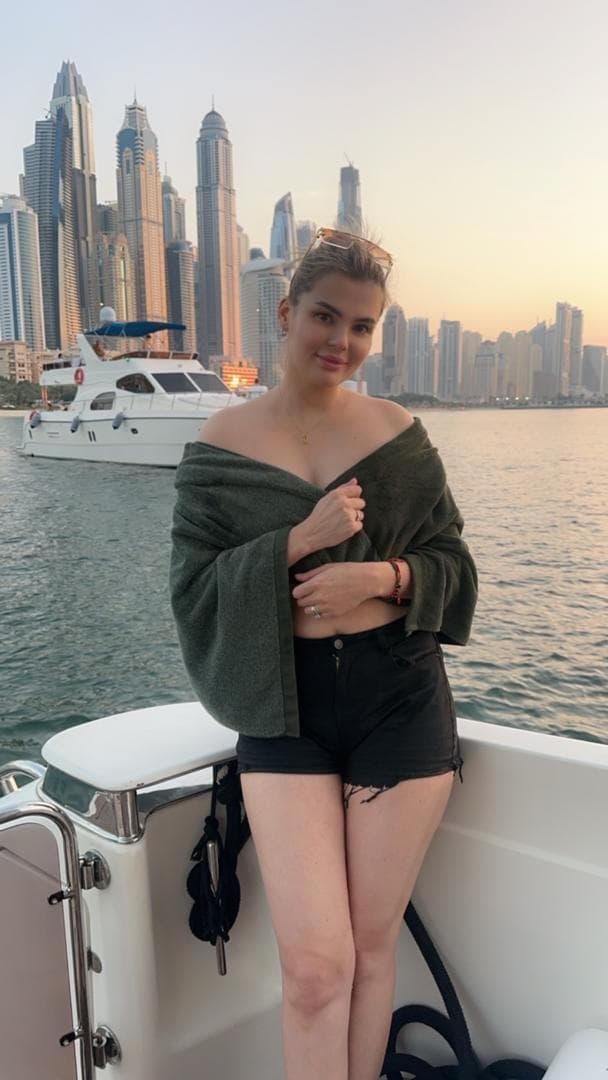 Fatima — Emirati escort Bhubaneswar