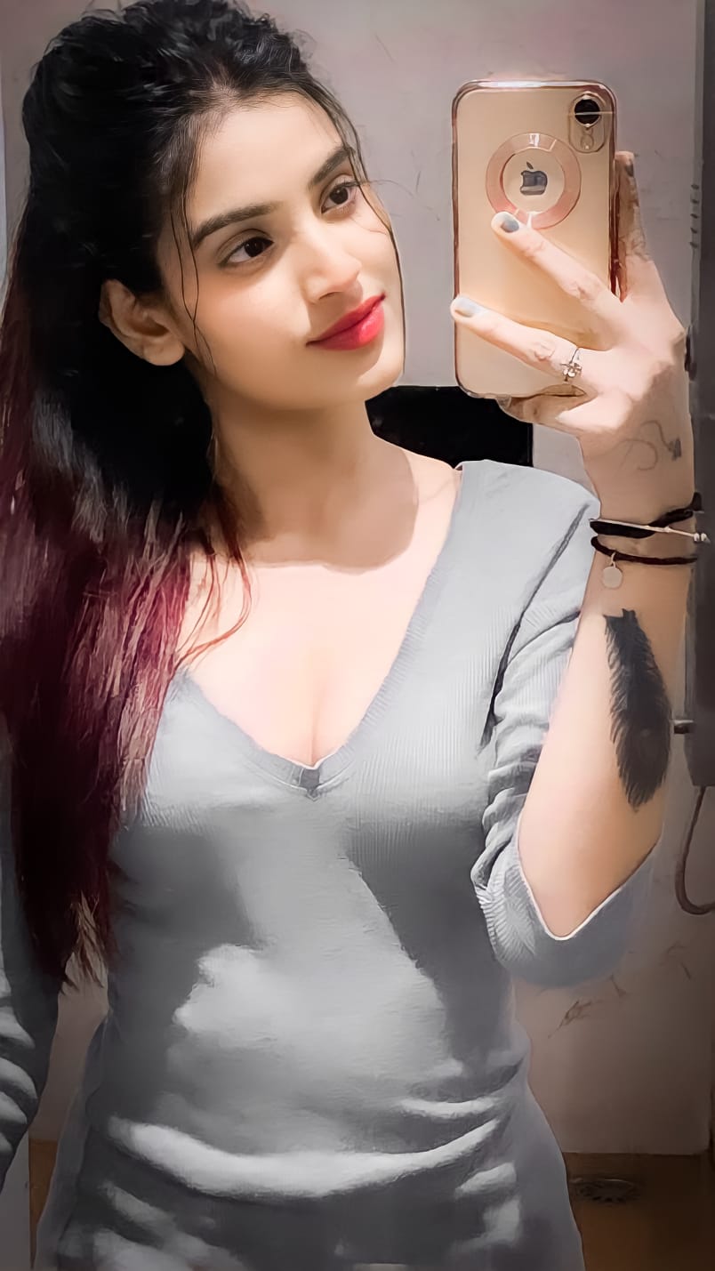 Janvi photo 2